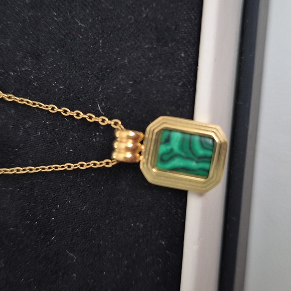 ⚡️Sale Elegant Gold and Green Pendant Necklace - Picture 2 of 3